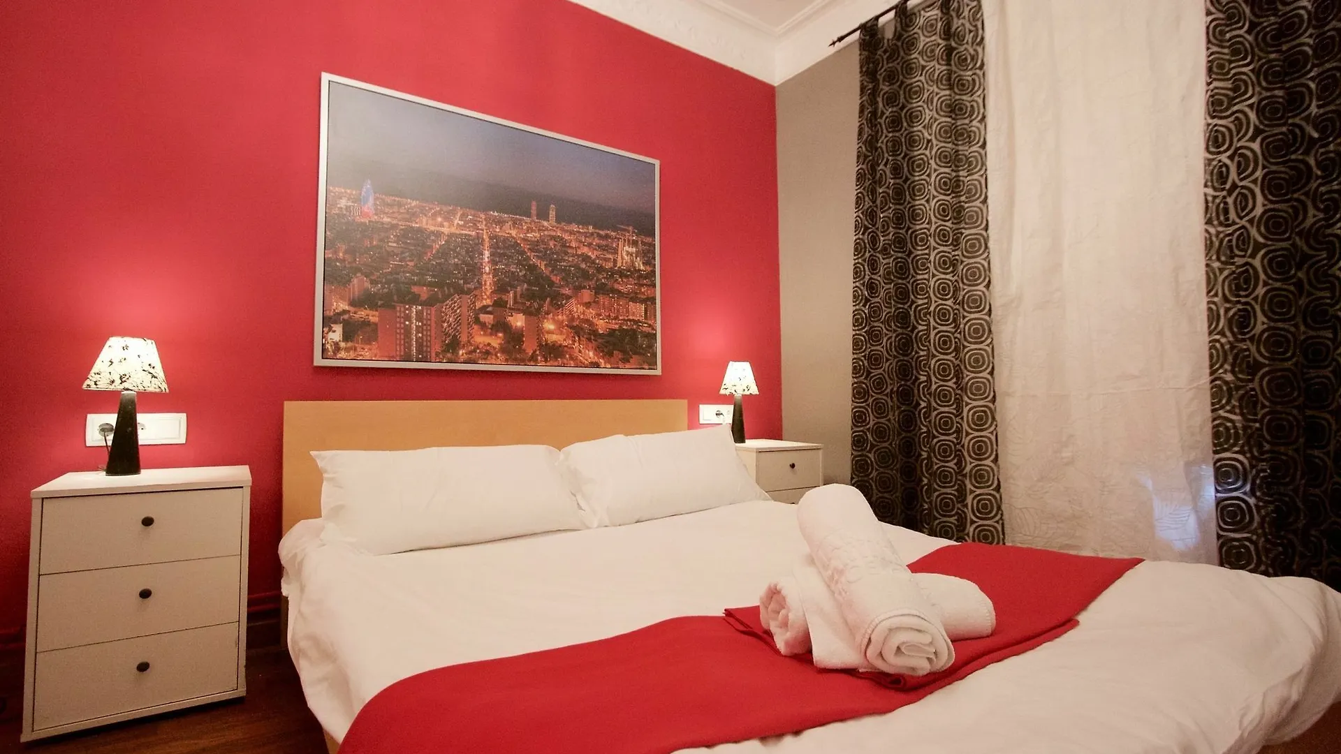Charm Rambla Catalunya Apartment Barcelona
